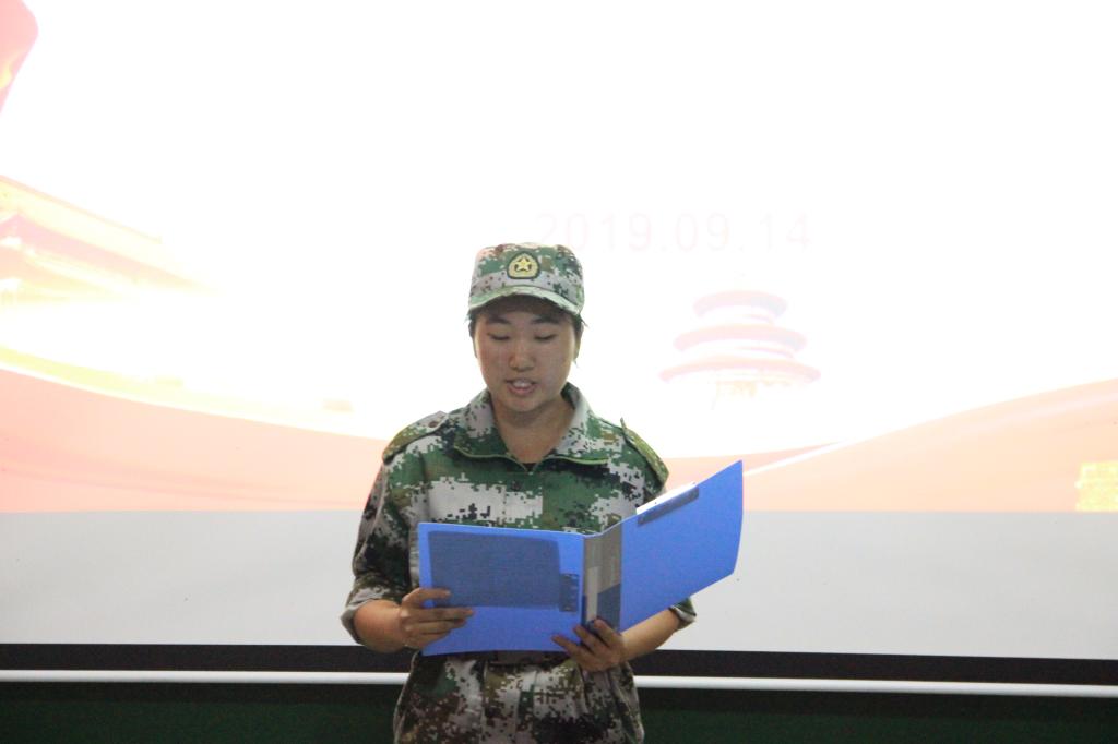 图四 选手的精彩演讲(钱硕森摄)